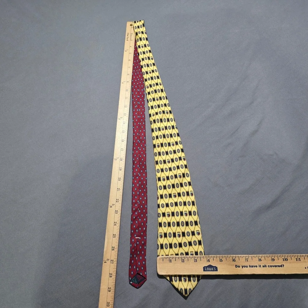 Tommy Hilfiger Necktie Mens OS Yellow Crest Medallion Silk Printed in Italy
